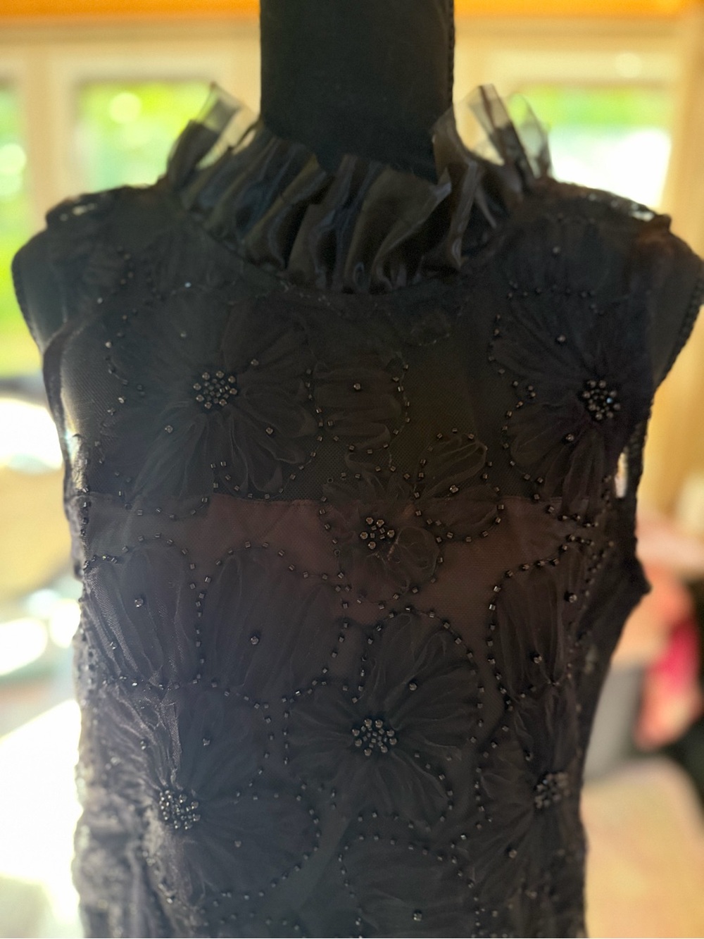 Impressions Black Beaded Floral Ruffle-Neck Sleeveless Top: NEW WITH TAGS!✨
